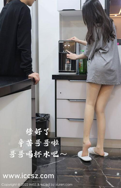 吃瓜炸裂 搞潜规则 网红黑料黑料正能量,吃瓜炸裂、潜规则与正能量交织的黑色与光明